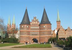 Holstentor-07