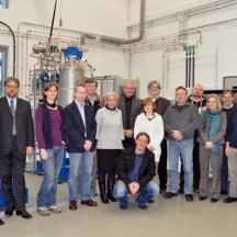 Das Foto zeigt die Mannschaft um Prof. Dr. Uwe Englisch (7.v.r), Foto: Pressestelle FH Lübeck