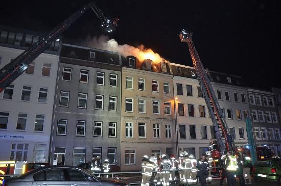 tbf251117_Feuer in der Hafenstraße_Kroeger_006